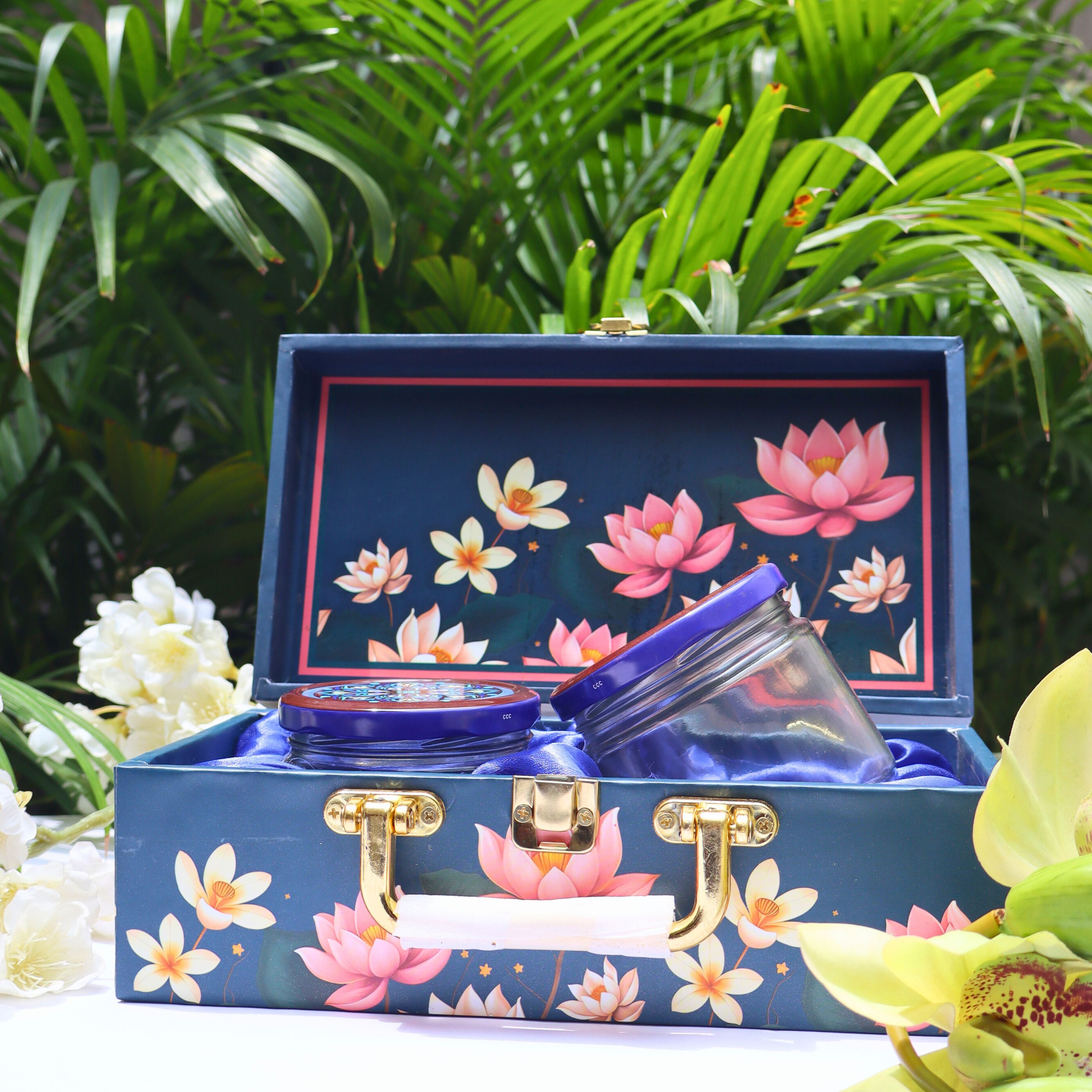 Premium Corporate Gifting by Modinuts